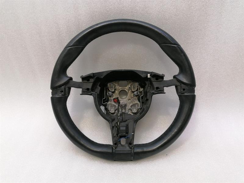 Porsche Panamera Porsche Panamera 970 Heat Steering Wheel 970 Steering Wheel PDK HEATED BLACK Heated Body type: Hatchback
Fuel: Petrol