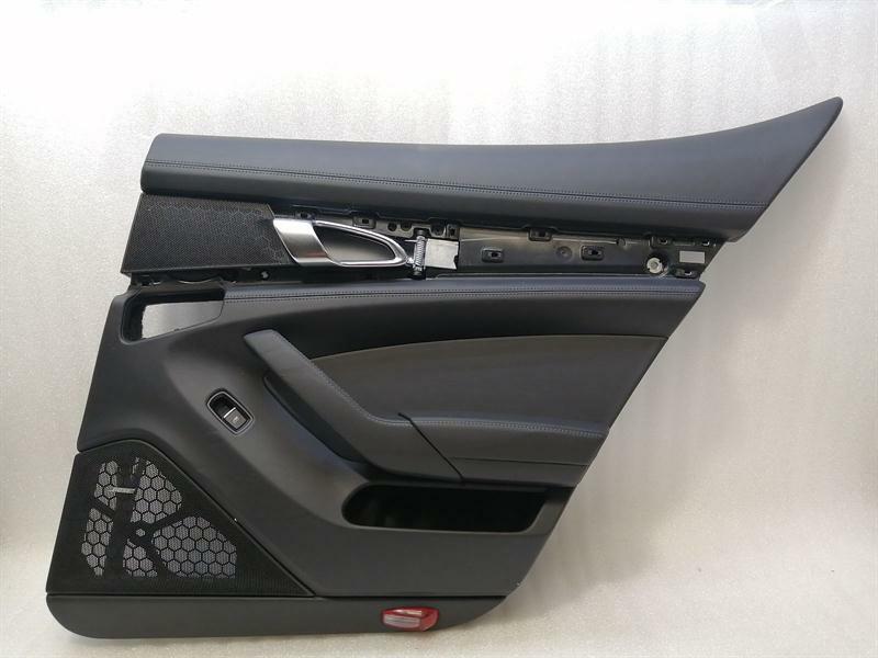 Porsche Panamera Porsche Panamera 970 door card rear right 970555402 door panel rear leather Body type: Hatchback
Fuel: Petrol