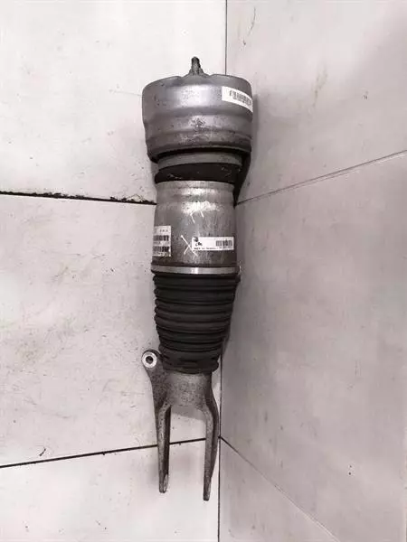 Porsche Panamera Porsche Panamera 970 Shock Absorber Front 9703405234 Shock Absorber Front