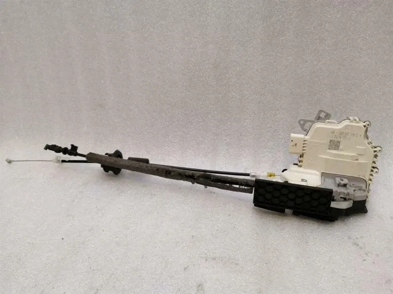 Porsche Panamera 970 front left door lock 8J2837015C door lock front Li RHD