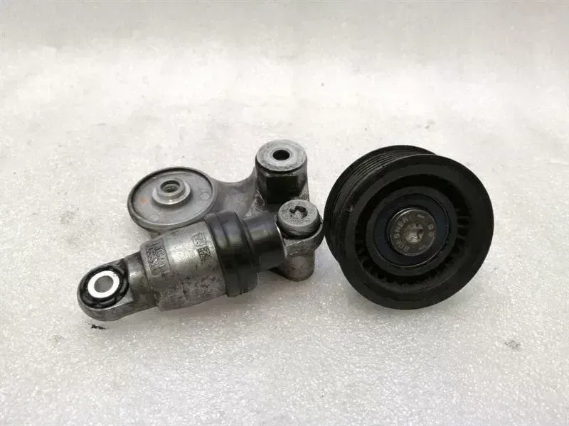 Porsche Panamera Porsche Panamera 970 Turbo V8 4.8 Belt Tensioner 94810236123 Tensioner Pulley