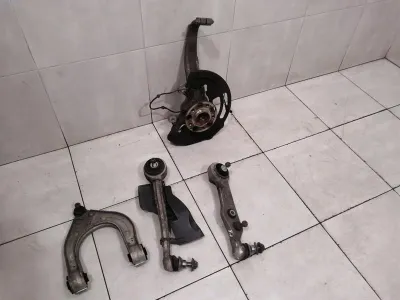 Mercedes SL R231 höger främre navsats A2313320801 Hjullagerhus främre omsättning