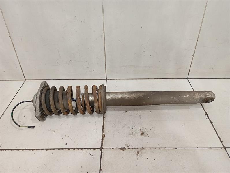 Maserati GranTurismo / GranCabrio Maserati Granturismo M145 Shock Absorber Skyhook 248252 Front Shock Absorber EDC Body type: Coupe
Fuel: Petrol