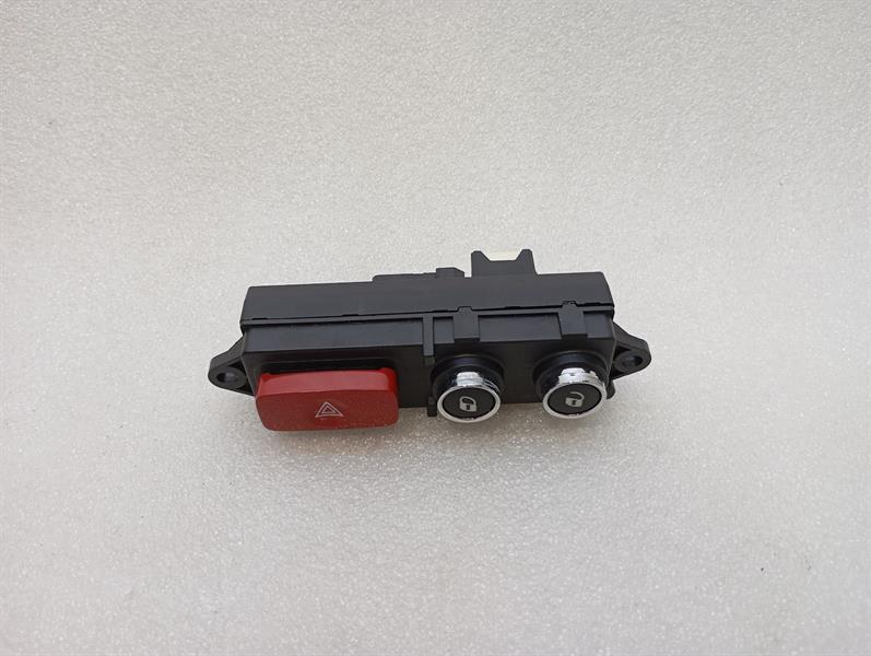 Maserati GranTurismo / GranCabrio Maserati Granturismo M145 Hazard Switch 237803 Hazard Indicator Switch