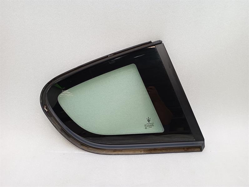 Maserati GranTurismo / GranCabrio Maserati Granturismo M145 right rear quarter glass 82076300 door window rear re