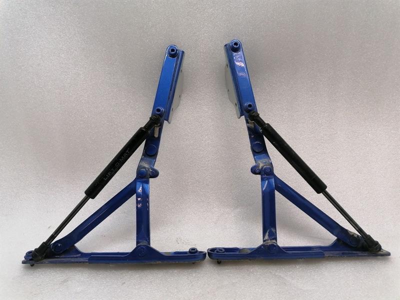 Maserati GranTurismo / GranCabrio Maserati Granturismo M145 boat hinge set 384700105 tailgate hinge set