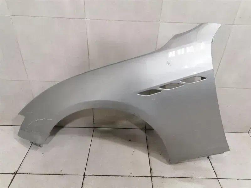 Maserati GranTurismo / GranCabrio Maserati Ghibli M157 Left Wing 673002041 Front Left Fender