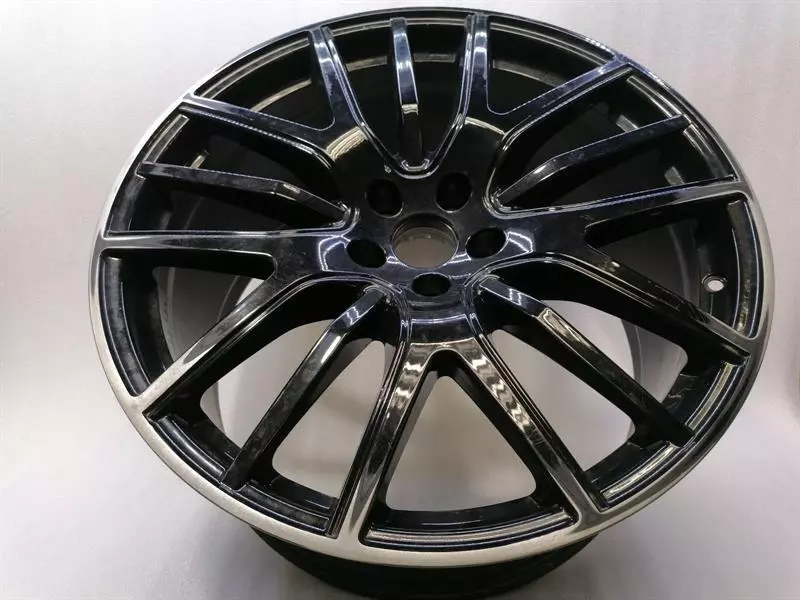Maserati GranTurismo / GranCabrio Maserati Levante Alloy Wheel 670044711 Alloy Wheel