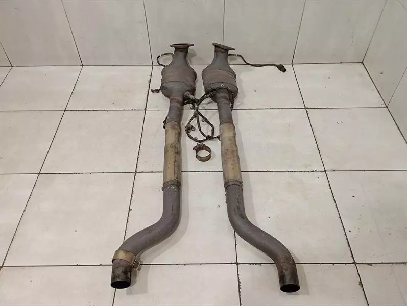 Maserati GranTurismo / GranCabrio Maserati Granturismo M145 Catalytic Converter 241995 Catalytic Converter Kit V8 4.7 Body type: Coupe
Fuel: Petrol