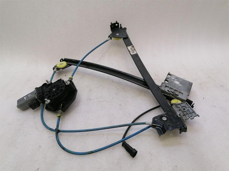 Maserati GranTurismo / GranCabrio Maserati Granturismo M145 Right Door Winder 069912100 Window Regulator Front Right