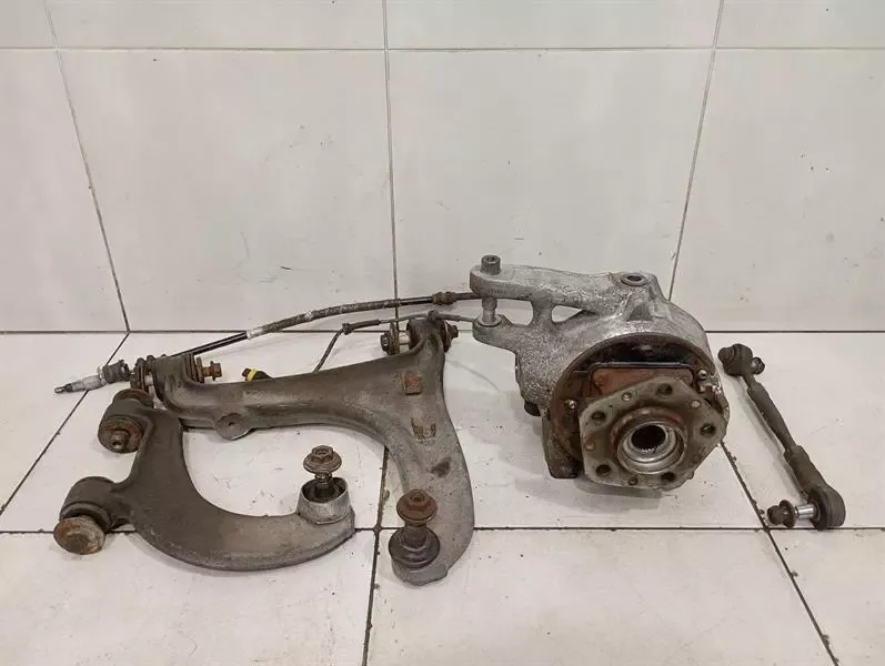 Maserati Granturismo M145 Right Rear Hub 980139916 Rear Wheel Bearing Housing 197118