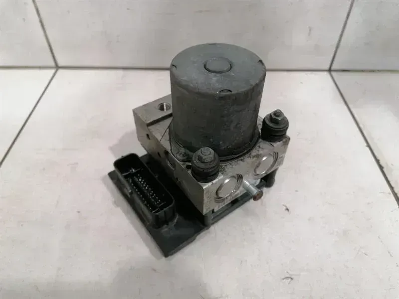 Maserati GranTurismo / GranCabrio Maserati Granturismo M145 A.B.S Pump 249112 ABS Pump Hydraulic Block