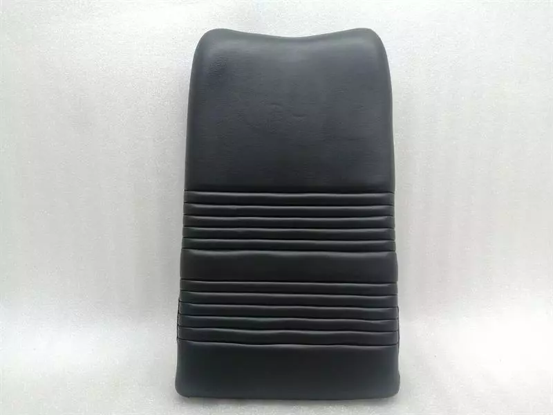 Maserati GranTurismo / GranCabrio Maserati Granturismo M145 Seat Backrest Centre Cover 981603400 Seat Body type: Coupe
Fuel: Petrol