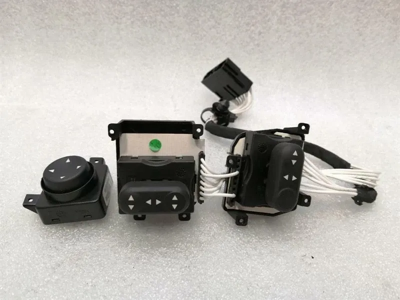 MASERATI QUATTROPORTE M139 LEFT SEAT Switch 980145096 980145095 SEAT Switch