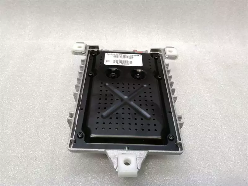 Maserati Quattroporte 2012-2024 MASERATI QUATTROPORTE M139 Amplifier 235141 Amplifier BOSE AUDIO