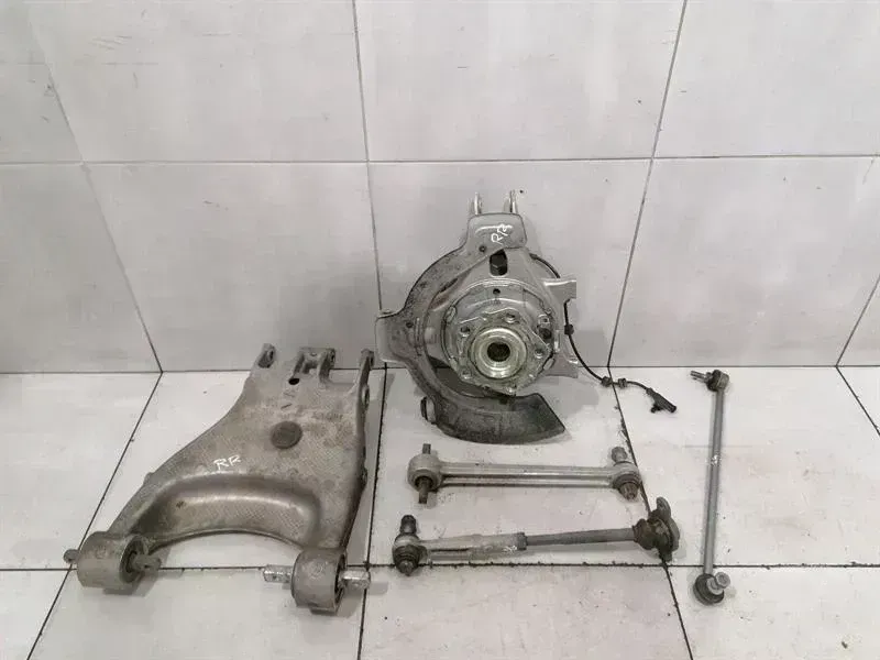 Ferrari 458 Right Rear Hub Ferrari 458 F142 Spider Right Rear Hub 268380 W...