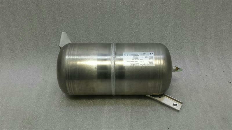 Mercedes CLS W218 Pressure Accumulator A2183200015 Airmatic Reservoir