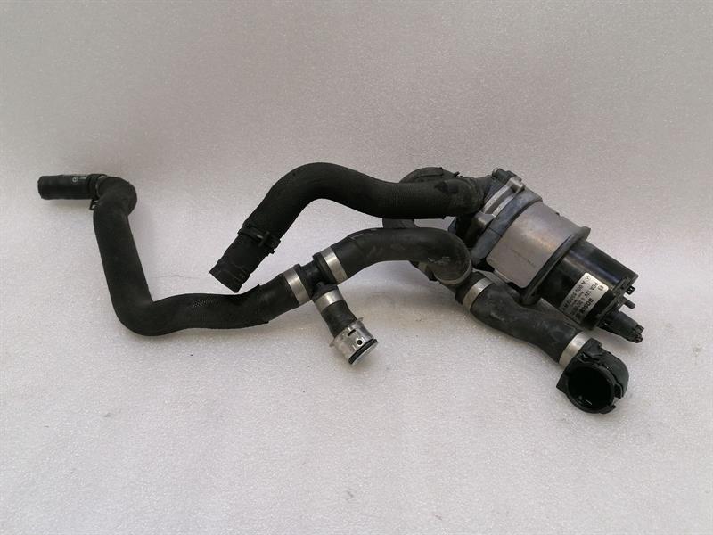 Mercedes-Benz CLS (C218) Mercedes CLS W218 Additional Cooling Pump A0005000386 Coolant Pump Pump Body type: Saloon
Fuel: Petrol
