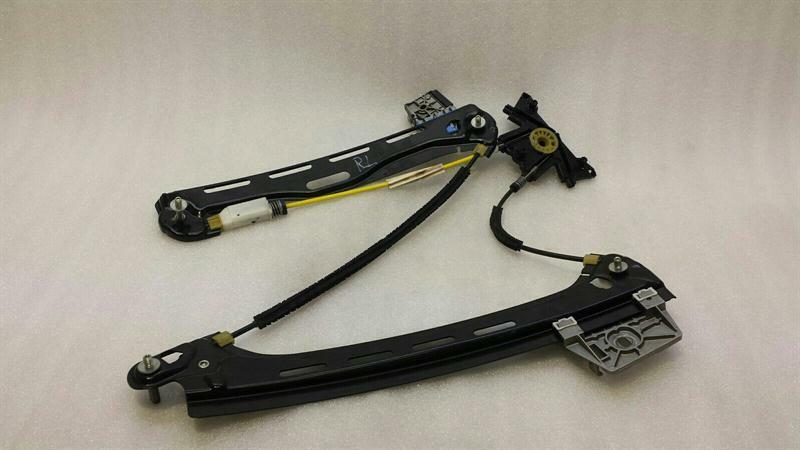 Mercedes-Benz CLS (C218) Mercedes CLS W218 Left Rear Door Winder A2187300379 Window Regulator Rear Left Body type: Saloon
Fuel: Petrol