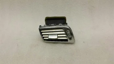 Mercedes CLS W218 Luftventil A2188300954 Ventilationsmunstycke Ventilationsgaller Vänster