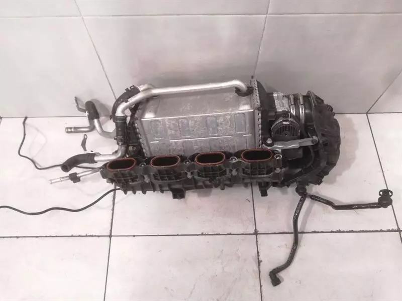 Mercedes-Benz CLS (C218) Mercedes CLS W218 Intercooler A2780900414 Intercooler Body type: Saloon
Fuel: Petrol