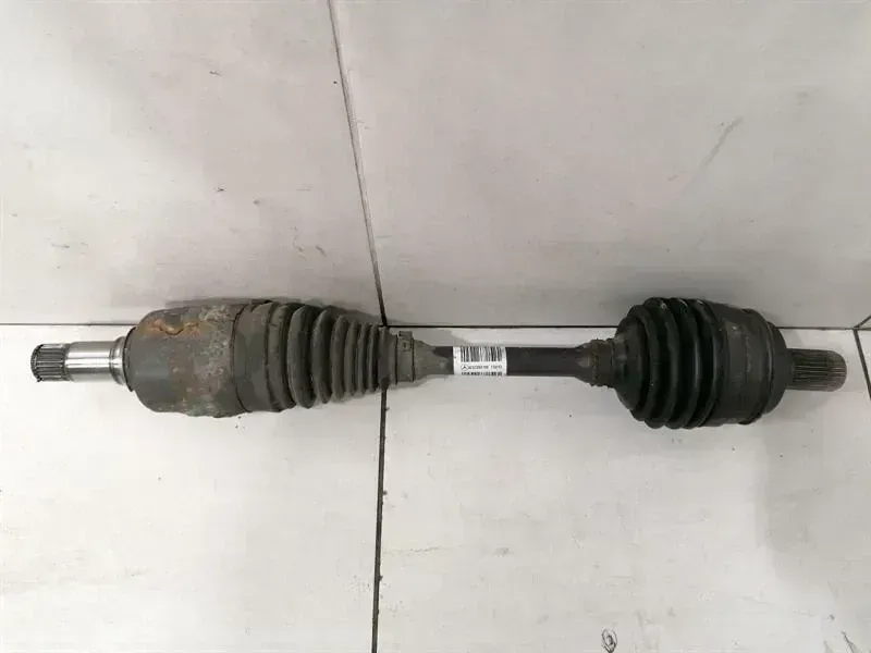 Mercedes-Benz CLS (C218) Mercedes CLS W218 Right Front Drive Shaft A2123301100 Drive Shaft Front Right Body type: Saloon
Fuel: Petrol