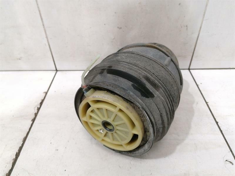 Mercedes-Benz CLS (C218) Mercedes CLS W218 Rear Right Air Spring A2123202025 Shock absorber rear right Body type: Saloon
Fuel: Petrol