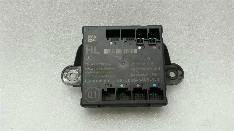 Mercedes-Benz CLS (C218) Mercedes CLS W218 RLH door module A2189001401 door control unit rear left Body type: Saloon
Fuel: Petrol