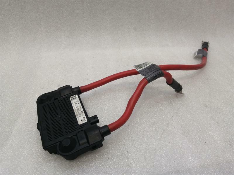 Mercedes-Benz A (W169) Mercedes S-Class W221 Start-Stop Relay A0009822423 Starter Battery Relay Body type: Saloon
Fuel: Petrol