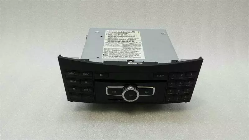 Mercedes-Benz CLS (C218) MERCEDES CLS W218 CD Changer A2189006103 CD Changer USA COMAND HIGH 6CD HD Body type: Saloon
Fuel: Petrol
