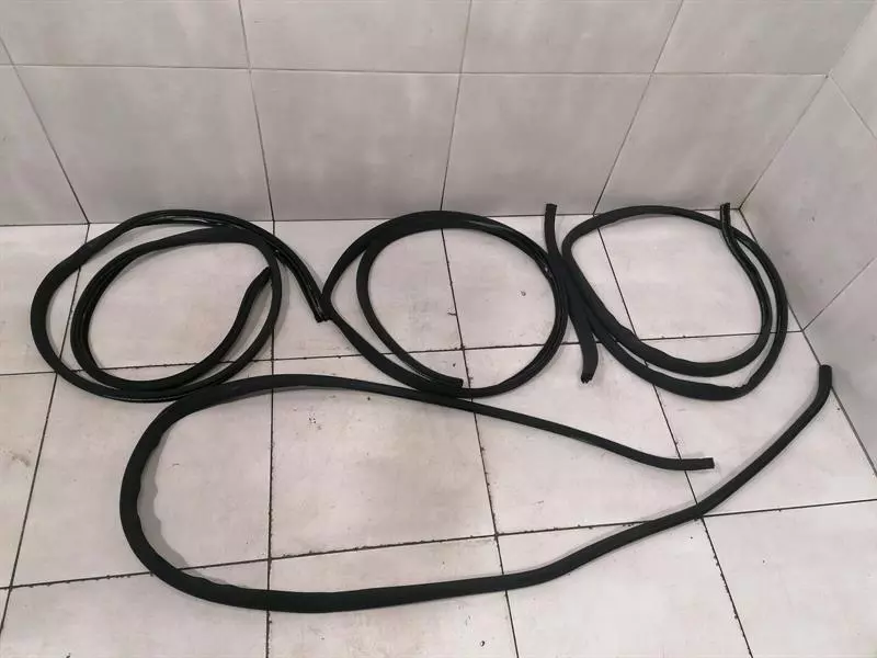 Bentley Arnage 1998-2009 BENTLEY ARNAGE GREEN LABEL Door Seal set PP29817PA door seals set