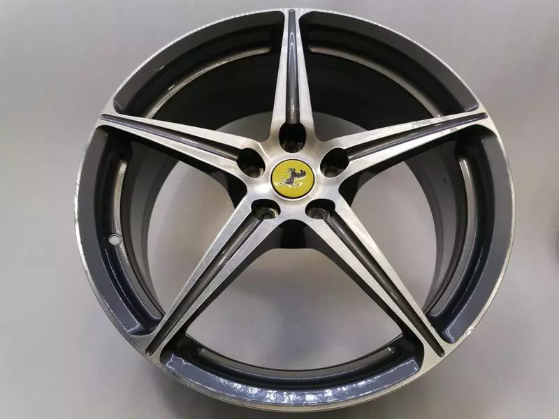 Ferrari 458 Alloy Wheel Ferrari 458 F142 Spider Alloy Wheel 255225 Allo...