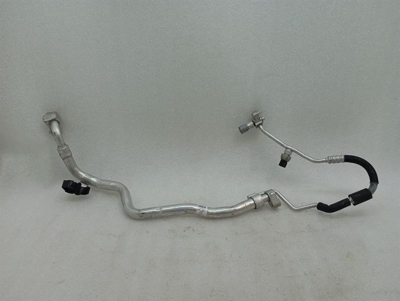 BMW 8 (G15) BMW 8 18--25 G16 M8 Gran Coupe A/C Pipe 7854427 Air Conditioning Pipe Body type: Saloon
Fuel: Petrol