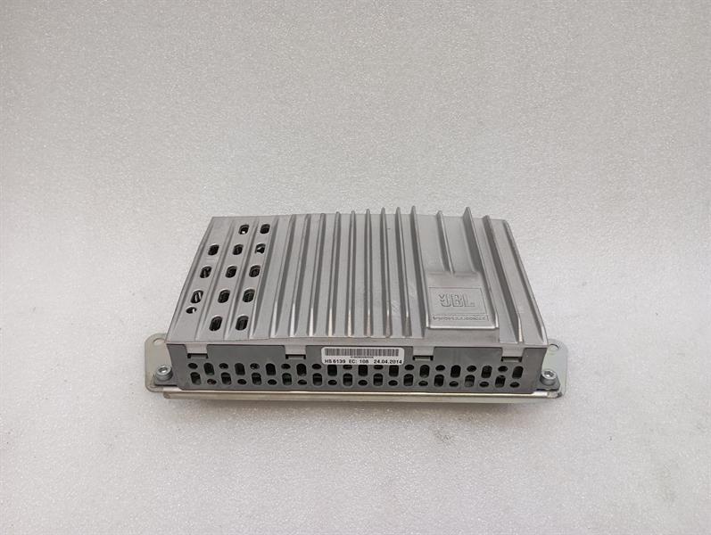 Ferrari 458 Усилитель Ferrari 458 F142 Spider Amplifier 267001 JBL AU...