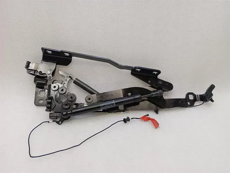 Ferrari 458 Bonnet Hinge RHS Ferrari 458 F142 Spider Roof Right Hinge RHS 83...