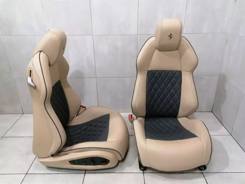 Ferrari 458 Seat Ferrari 458 F142 Spider Seat Set of 2 / Front S...