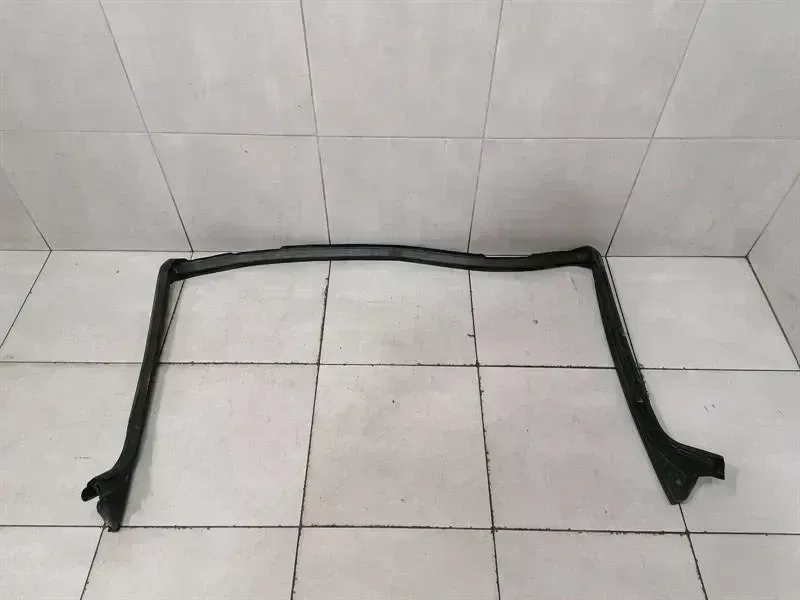 Ferrari 458 Door Seal FERRARI 458 F142 SPIDER WINDSCREEN PERIMETER SE...