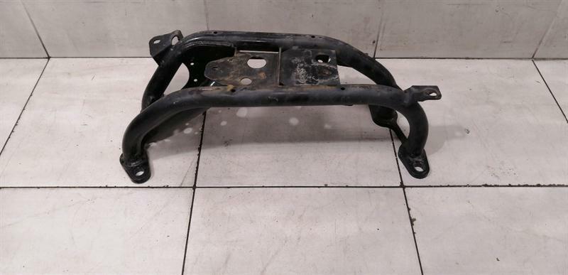 Land Rover Range Rover (L460) 2022-... Land Rover Range Rover L405 Gearbox Mount CPLA-5060-A Gearbox Mount