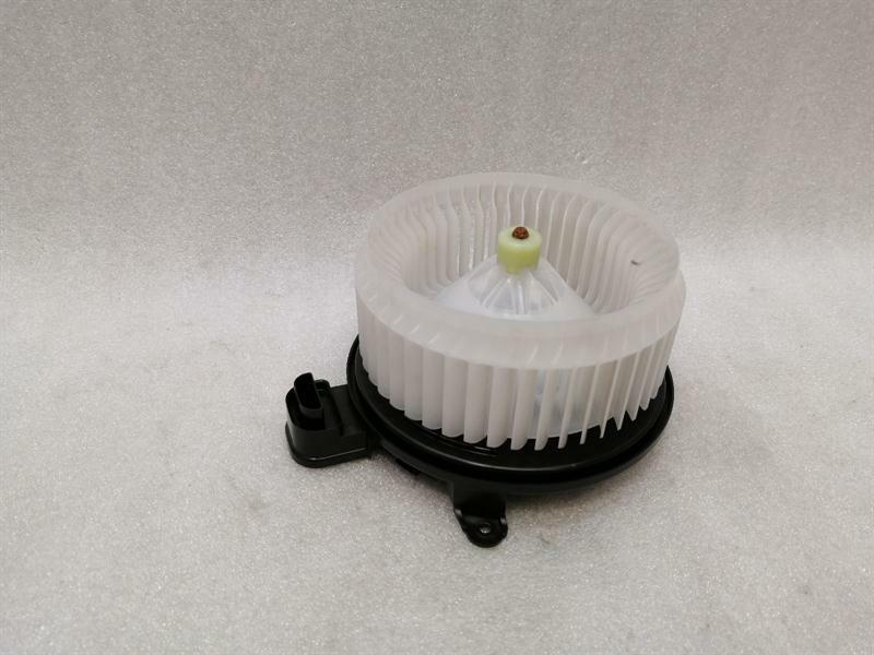 Land Rover Range Rover (L460) 2022-... RANGE ROVER L405 L494 Heater Blower LR046948 Motor Heater Blower RHD