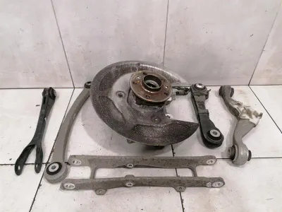 BMW 5-serie F90 G30 M5 höger baknav 7857066 Hjullagerhus bak höger