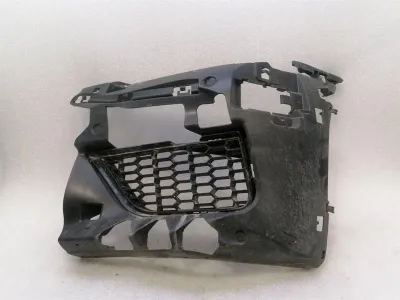 BMW 5. sērijas F90 G30 M5 turētāja kronšteins 51118065319 turētāja turētājs