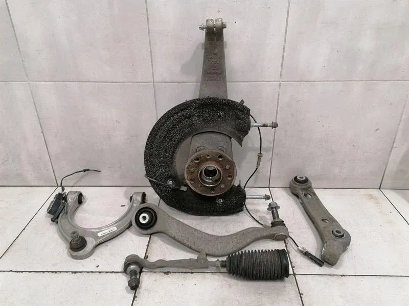 BMW 5 F90 M5 Left Front Hub 31107857011 Wheel Bearing Housing Front Left X-DRIVE AWD