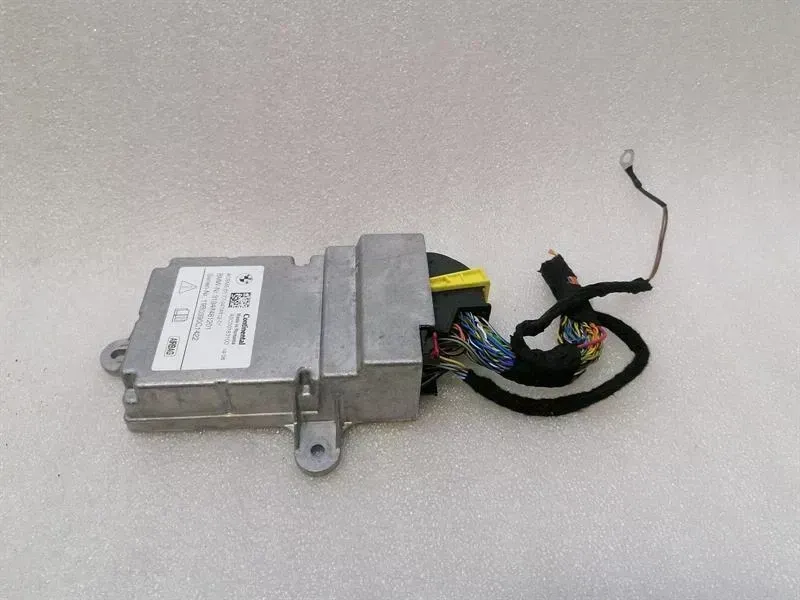 BMW 5 (G30 / G31) BMW 5 Series F90 G30 M5 Safety Module ECU 9474812 Air Control Unit SRS Body type: Saloon
Fuel: Petrol