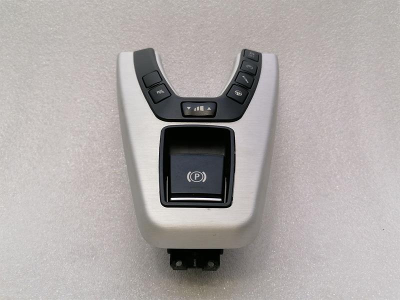 BMW 6 GT (G32) 2017-2023 BMW 6 Series F13 M6 Center Console Switch 7846618 Switch Medium Console
