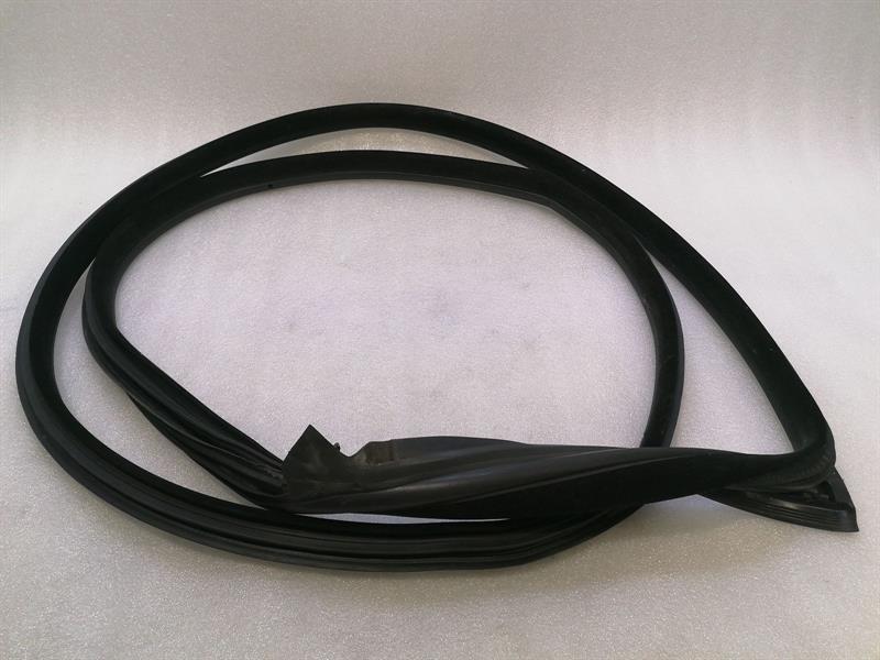 BMW 6 (F06 / F12 / F13) BMW 6 Series F13 Coupe Right Door Seal 7268800 Right Door Seals Body type: Coupe
Fuel: Petrol