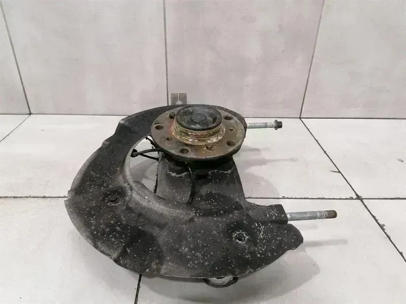 BMW 6 (F06 / F12 / F13) BMW 6 Series F13 left front hub 31212284053 wheel bearing housing front left Body type: Coupe
Fuel: Petrol