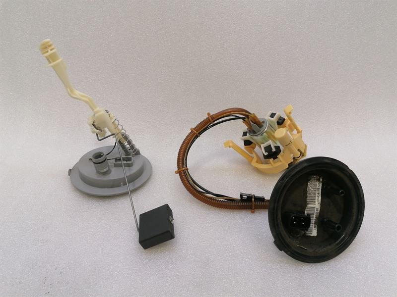 BMW 7 (E65 / E66 / E67 / E68) BMW 7 series E65 fuel pump electric 7160869 fuel pump Body type: Saloon
Fuel: Petrol