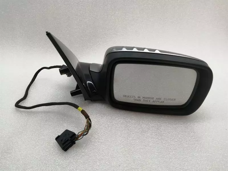 BMW 7 (E65 / E66 / E67 / E68) BMW 7 E65 Right Door Mirror 51167190182 Exterior Mirror Right SHADOW-LINE DIM Body type: Saloon
Fuel: Petrol