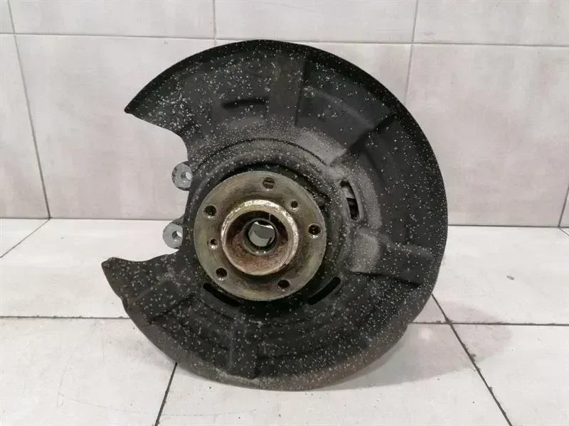 BMW 6 (F06 / F12 / F13) BMW 6 Series F13 Right Rear Hub 33322284146 Wheel Bearing Housing Rear Right Body type: Coupe
Fuel: Petrol