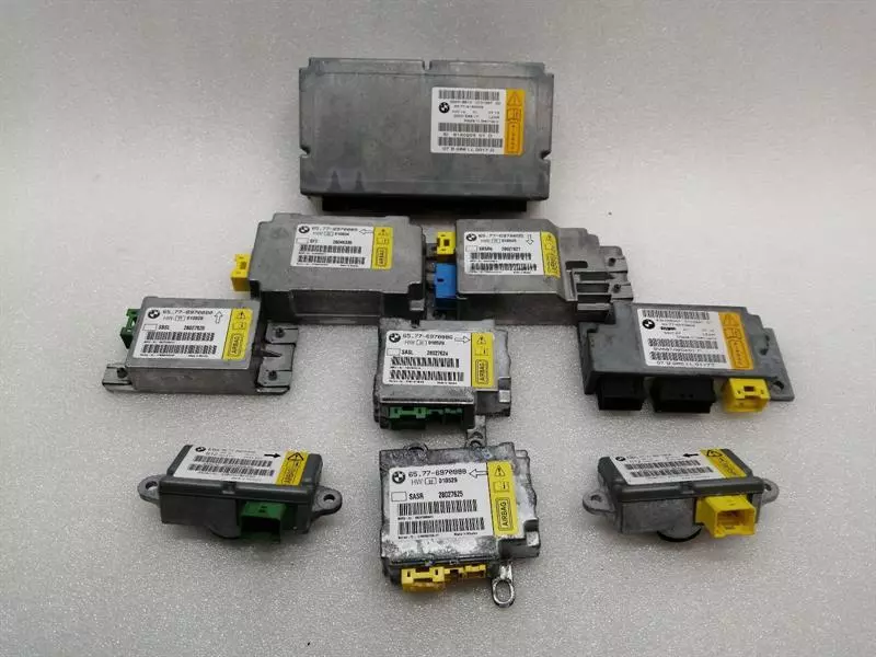 BMW 7 (E65 / E66 / E67 / E68) BMW 7 LCI 2007 E65 safety modules ECU 9130203 air control unit SRS SET Body type: Saloon
Fuel: Petrol
